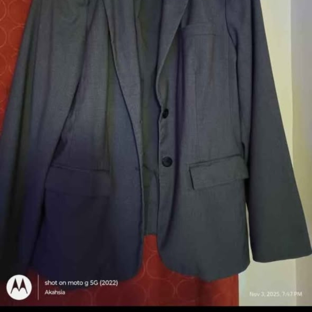 Elegant Women's Charcoal Blazer